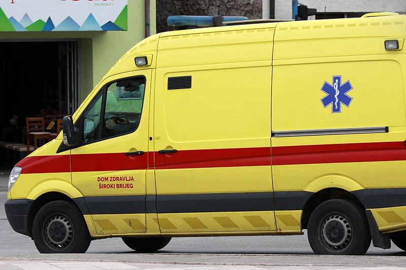 Usvojen prijedlog: Hitna i vatrogasci imaju prednost nad vozilima pod pratnjom