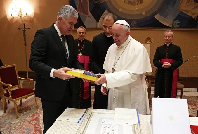 Čović ide kod Pape