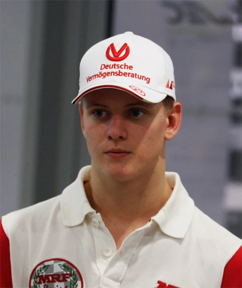 Mick Schumacher na dobrom putu da naslijedi oca Michaela