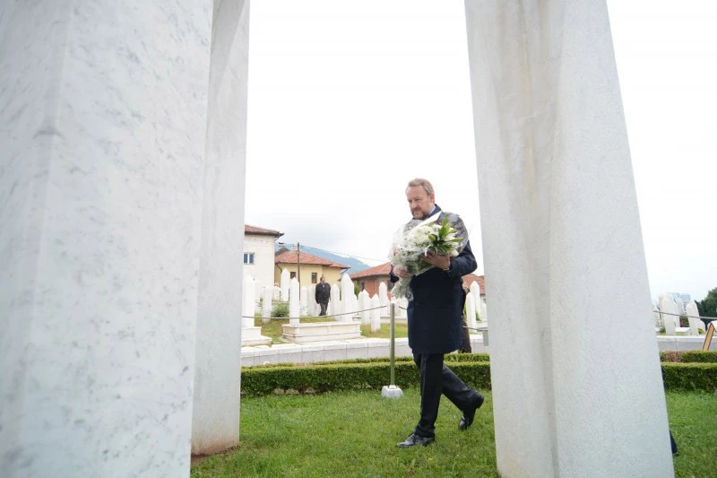 SDA je cement koji ne laže narod