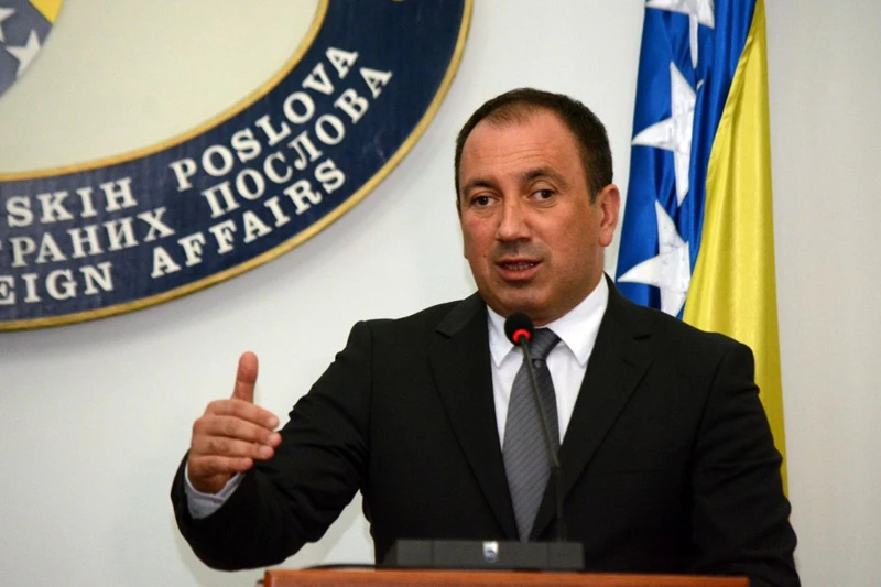 Crnadak će morati obrazložiti zašto su na službena putovanja potrošena dva milijuna