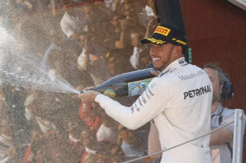 Lewis Hamilton stazu za VN Monaca testirao u Smartu!