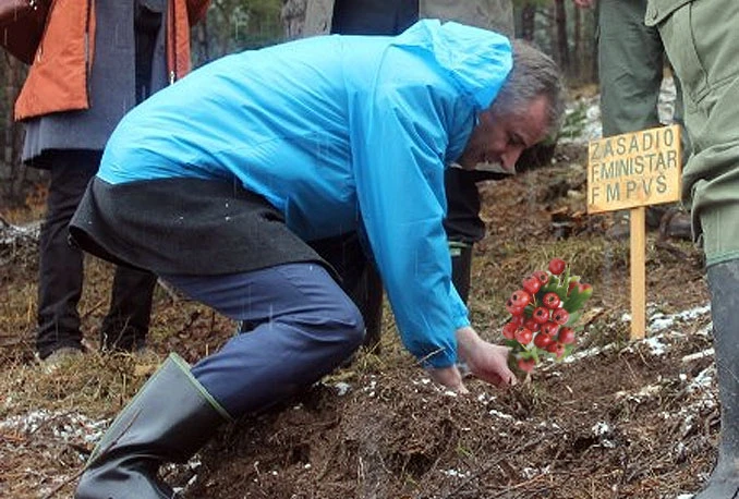 Lijanović: Laž je da sam tražio pola poticaja poljoprivrednicima