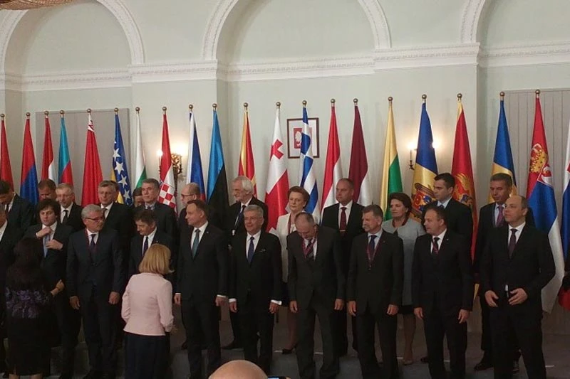 Ostaviti otvorena europska vrata