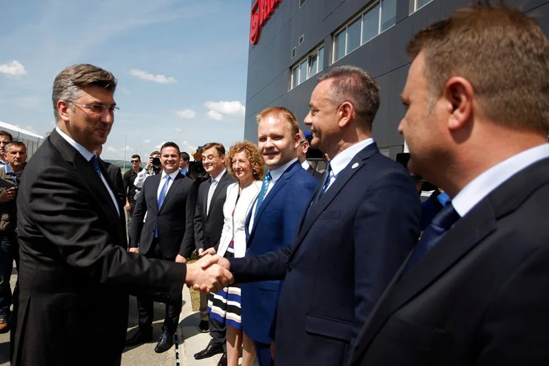 Izbori su tu: Plenković otvorio tvornicu koja s radom počinje tek u listopadu 