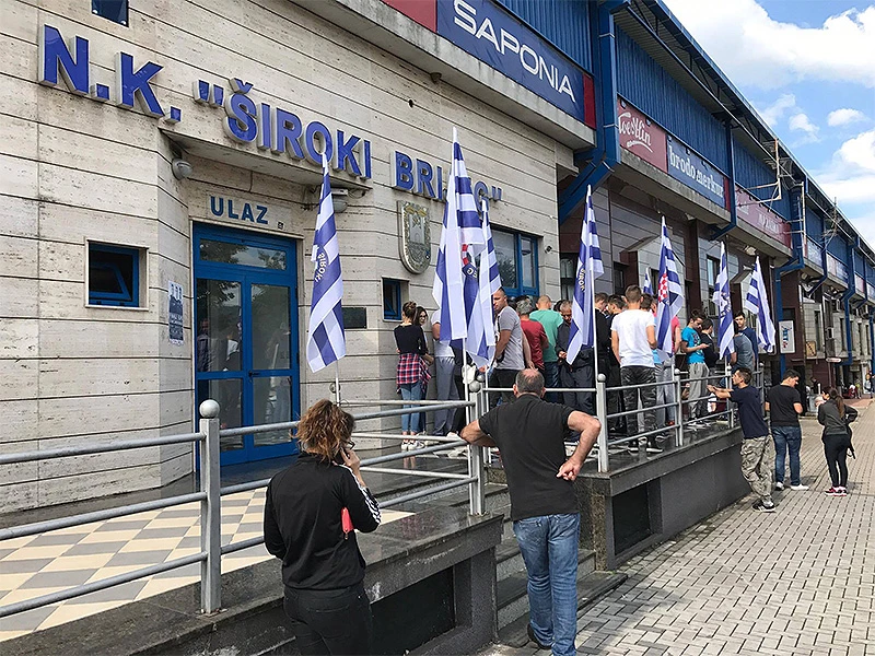 U rekordnom vremenu rasprodane sjeverna i južna tribina Pecare 