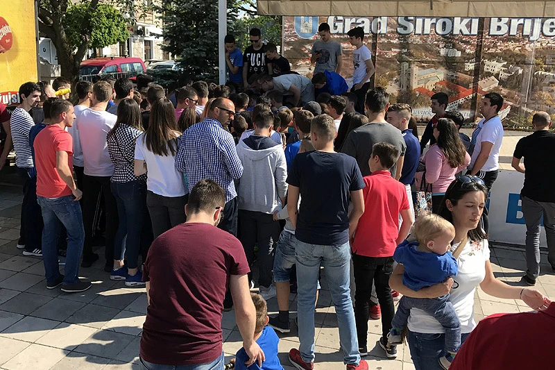 U pretprodaji ''planulo'' više od 1.000 ulaznica za finale Kupa na Pecari