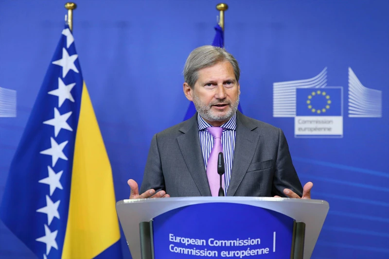 Hahn: Kosovo se suočava s velikim izazovima