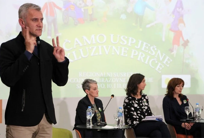Škole trebaju prihvatiti svu djecu!