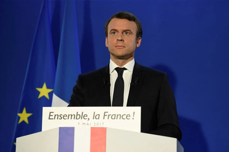 Spavaš li mirno Kurzawa Layvine: Macron je uvijek igrao po lijevoj strani