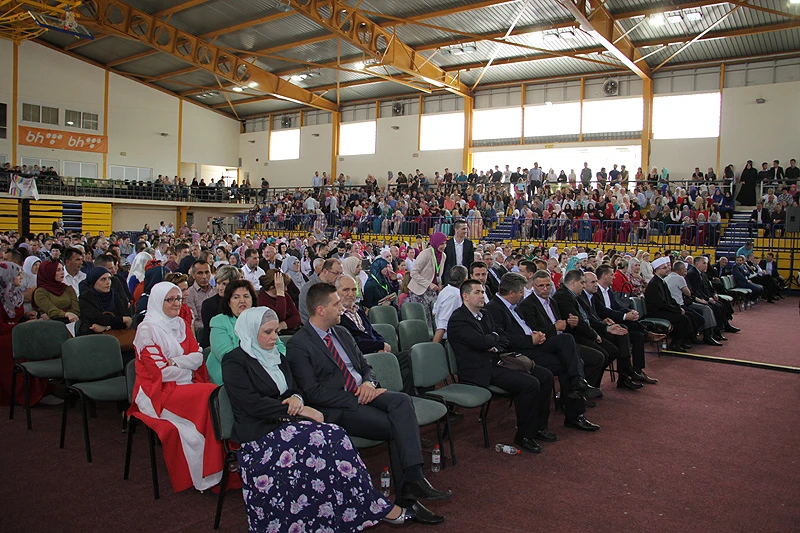 Mostar: 372. generacija Karađoz-begove medrese dala jednog od najmlađih hafiza u BiH