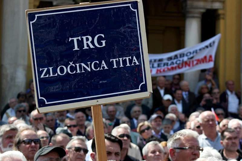 Prosvjednici zahtjevaju da se ime Tita izbaci iz imena Trga