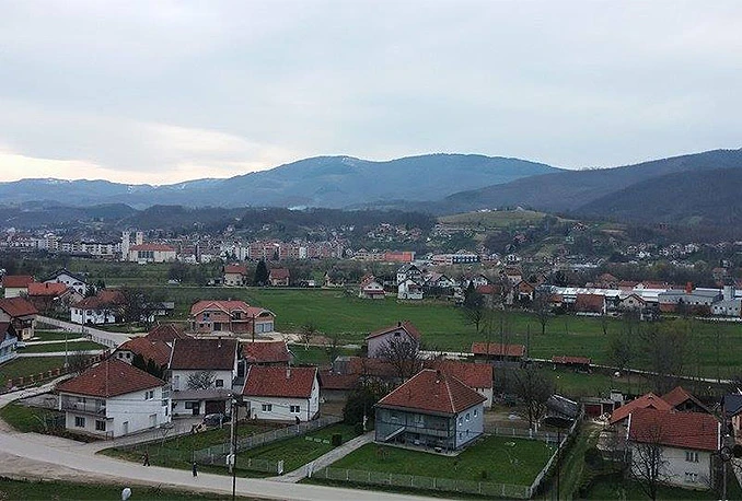 Lopovi se bacili na stare automobile