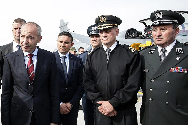 Krstičević razgledao Gripen: Nadam se da ćemo odlučiti do kraja godine