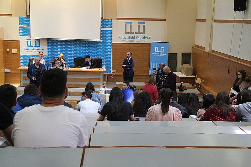 Potpisan ugovor za dodjelu stipendija studentima Sveučilišta u Mostaru