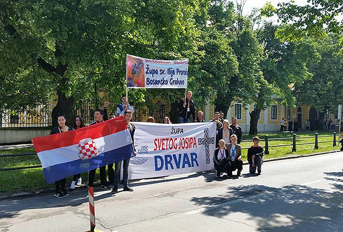 Mladi iz Drvara i Grahova na Susretu HKM u Vukovaru