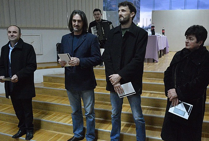 Mostarski kipar predstavio izložbu ''Duvari''