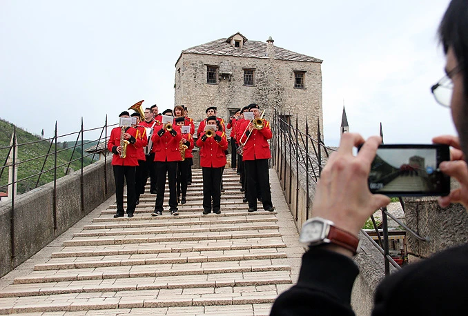 Mostar: ‘Prvosvibanjska budnica' prvi put prolazi Carinom