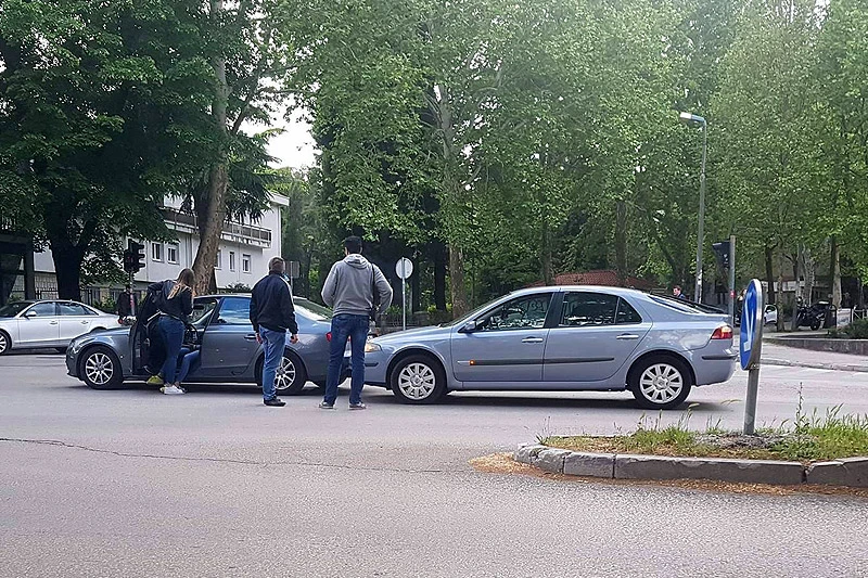Mostar: Sudar kod ''Spajalice''