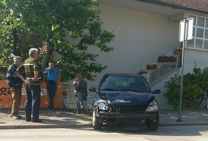 Čapljina: Udario Renaultom u zaštitnu ogradu, pa se odvezao