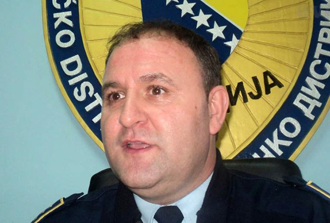 Traži ga policija: Došao u kladionicu i s više metaka ranio radnika