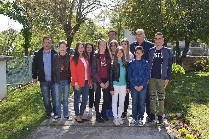 Široki Brijeg: Učenici gradonačelniku prezentirali projekt uređenja školskog dvorišta