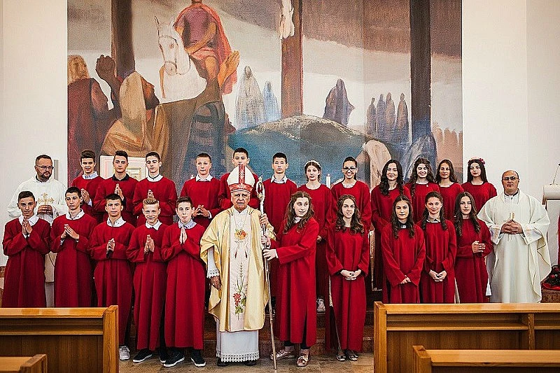 Buna: Sakrament potvrde primila 22 krizmanika