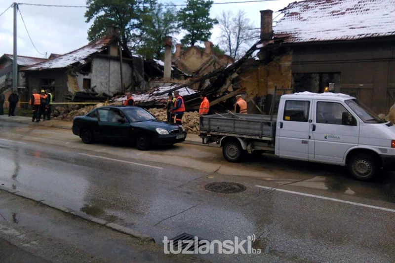U Tuzli se urušio dio zgrade iz Austrougarske