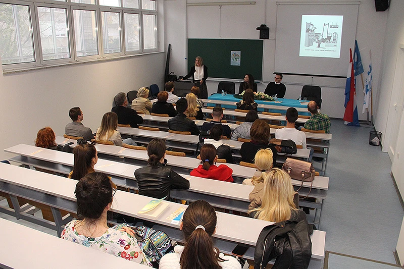 Održana javna tribina o suvremenim izazovima u knjižničnom okruženju