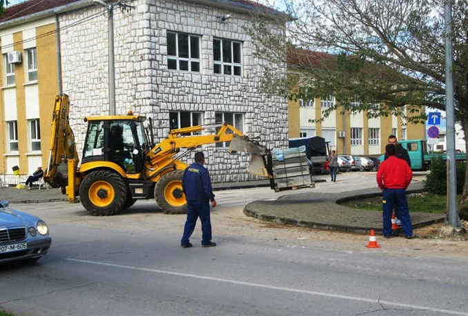 Ljubuški: Radi se novi nogostup u središtu grada