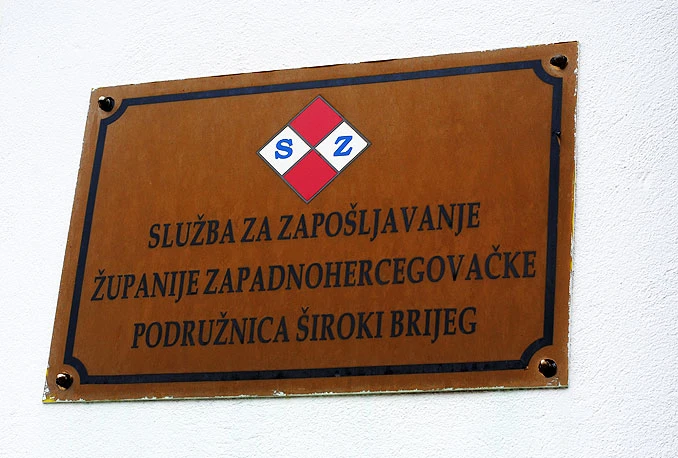 ŽZH: 35 stranaca zatražilo radne dozvole