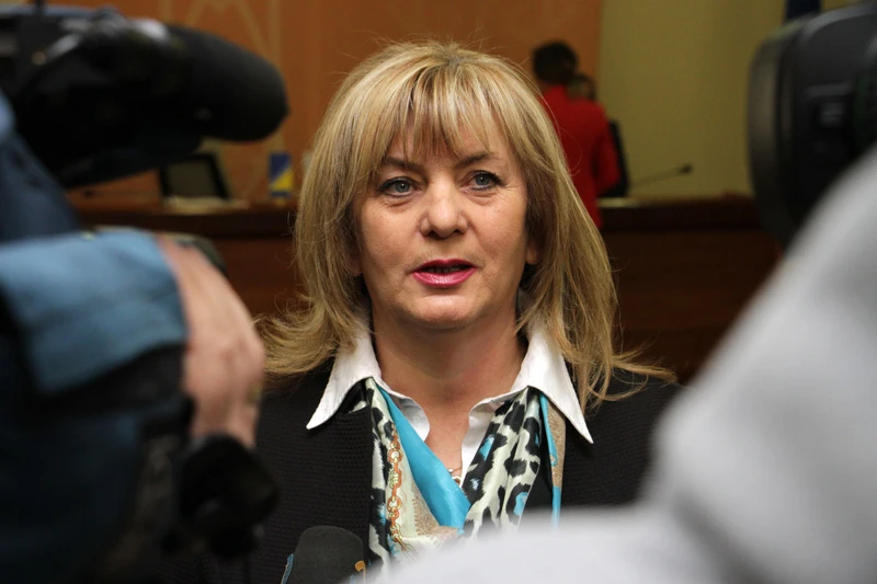 Besplatni udžbenici, besplatan prijevoz, te dva topla obroka za romsku djecu