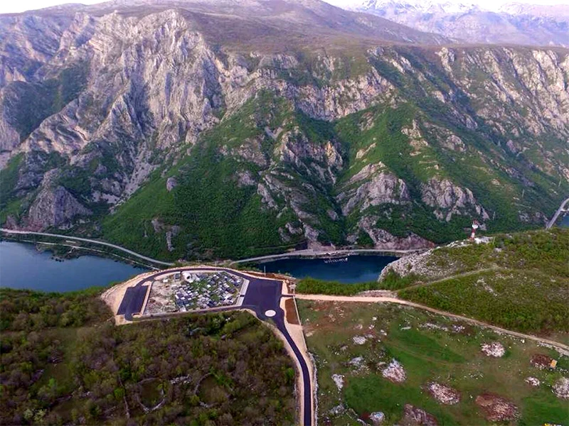 Neobično: Kružni tok na Vrdima iznad Mostara