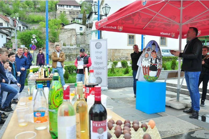 Prva pisanica za kraljevski grad