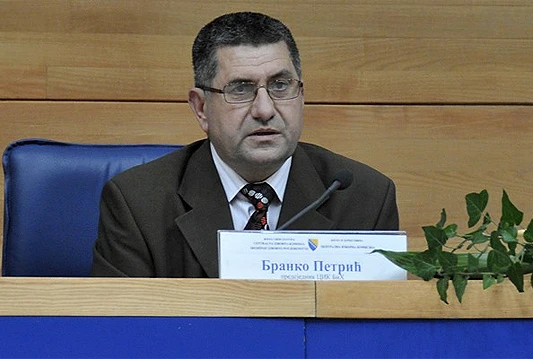 Zreo za otpis: Izborni zakon hitno mora na remont
