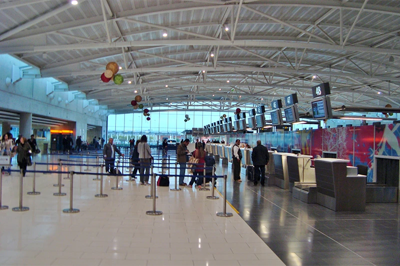 Djeca iz Srbije "zarobljena" na aerodromu na Cipru