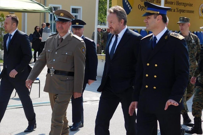 Izetbegović: Nikada nećemo zaboraviti za koje ciljeve smo se borili