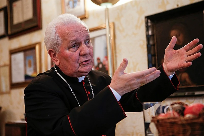 Komarica o Uskrsu, Međugorju i ''trećem''