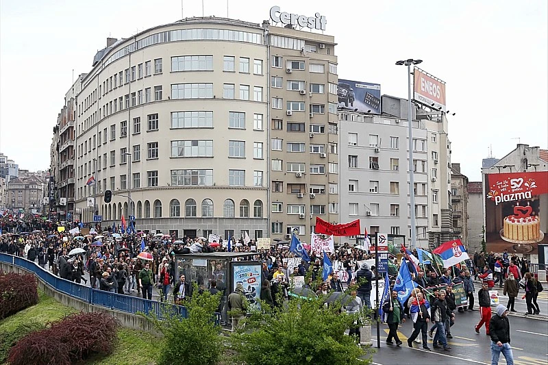 Vučić bi razgovarao, ali ne zna s kim
