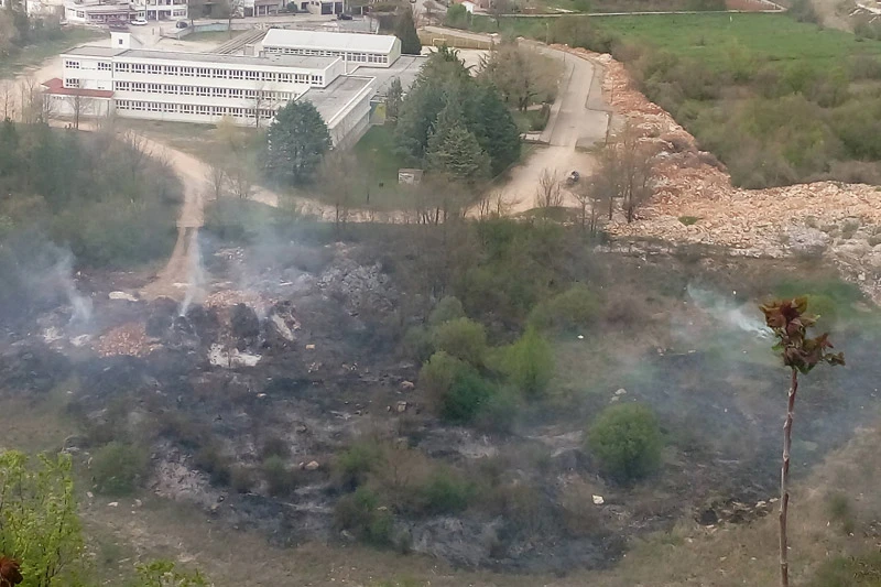 Požar kod Prve osnovne škole Široki Brijeg