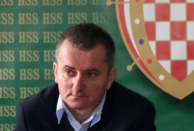 Tko je glasovao: Već postoje trošarine od 64 pfeninga i nije napravljen metar autoputa