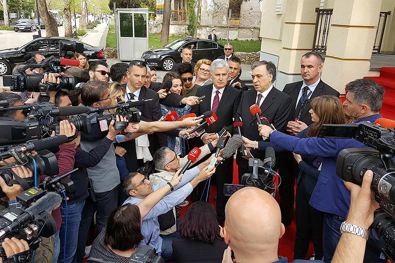 U BiH čak 40% novinara radi na crno