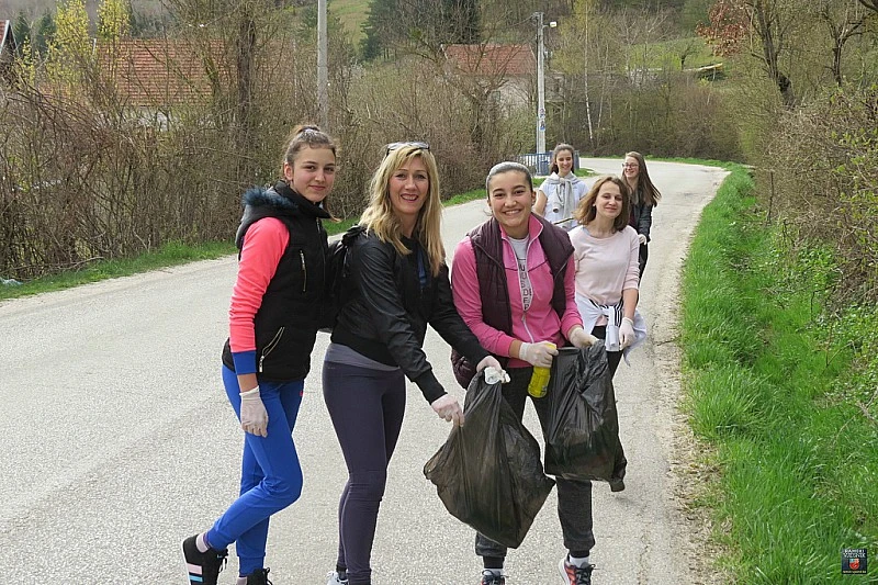 Šetnjom od Prozora do Ramskog jezera prikupljeno 100 vreća smeća