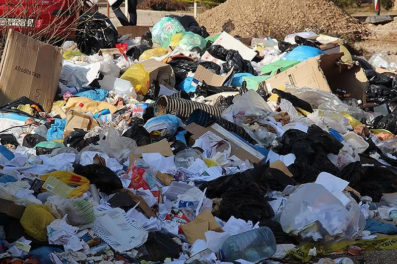 Na divljoj deponiji pronašao vrećicu s ručnom bombom