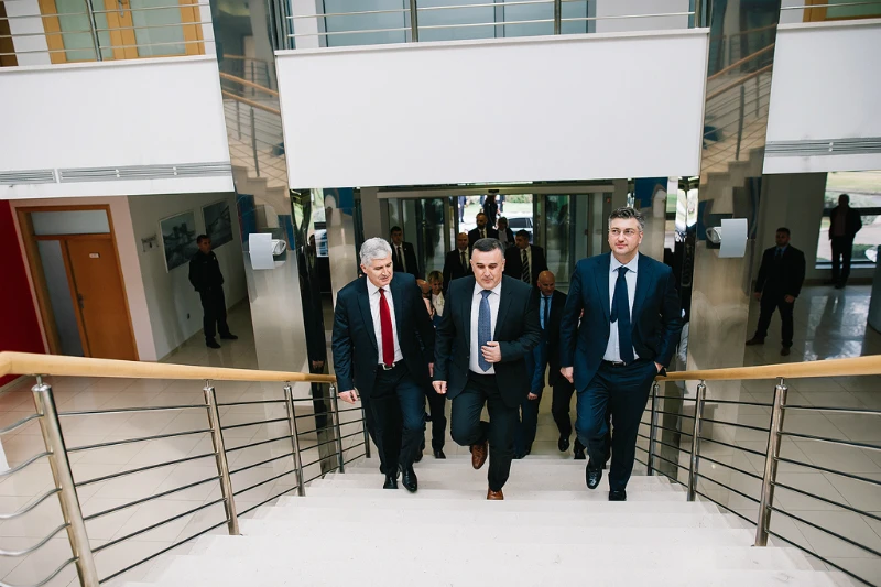 Plenković pozvao čelnike Aluminija na komunikaciji s njegovim ministrima