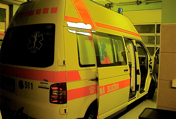 Bračni par pronađen mrtav u stanu