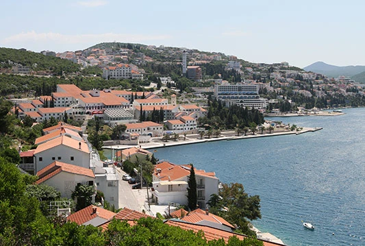 Neum najtopliji grad u BiH, Hercegovina će se grijati na 24 stupnja