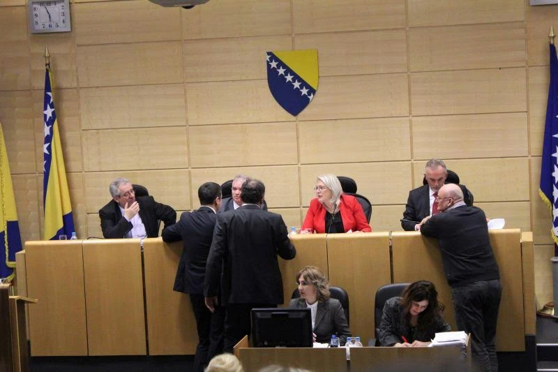 Zakoni o mirovinama i radu skinuti s dnevnog reda