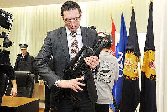 Kotromanović: SAD su najveći uvoznik hrvatskog oružja, sve je po zakonu