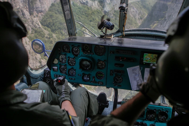 Vojni helikopteri dolaze u Mostar